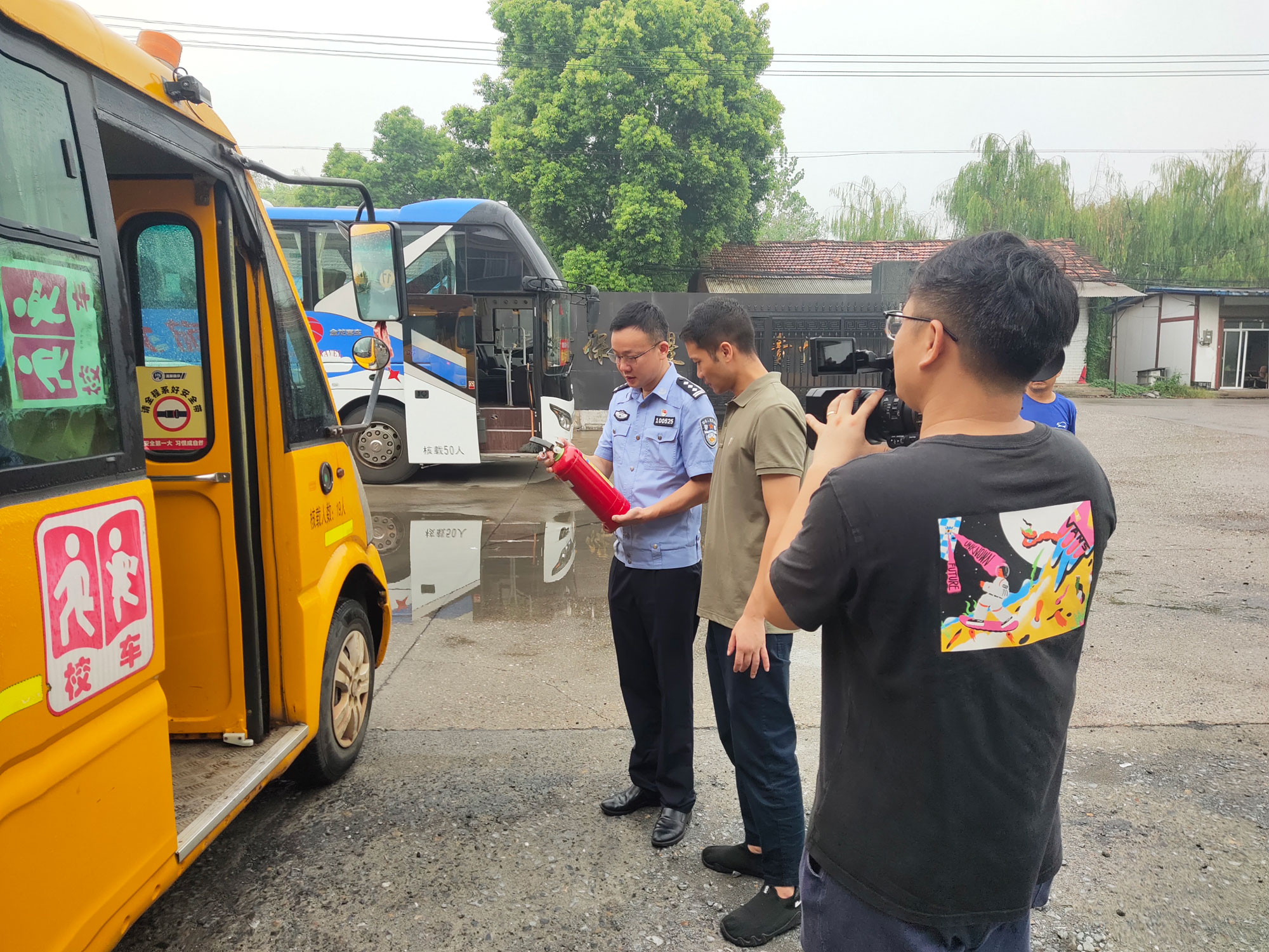 常德市湘北汽車(chē)運(yùn)輸有限公司,常德包車(chē)客運(yùn),常德旅游服務(wù),校車(chē)服務(wù)